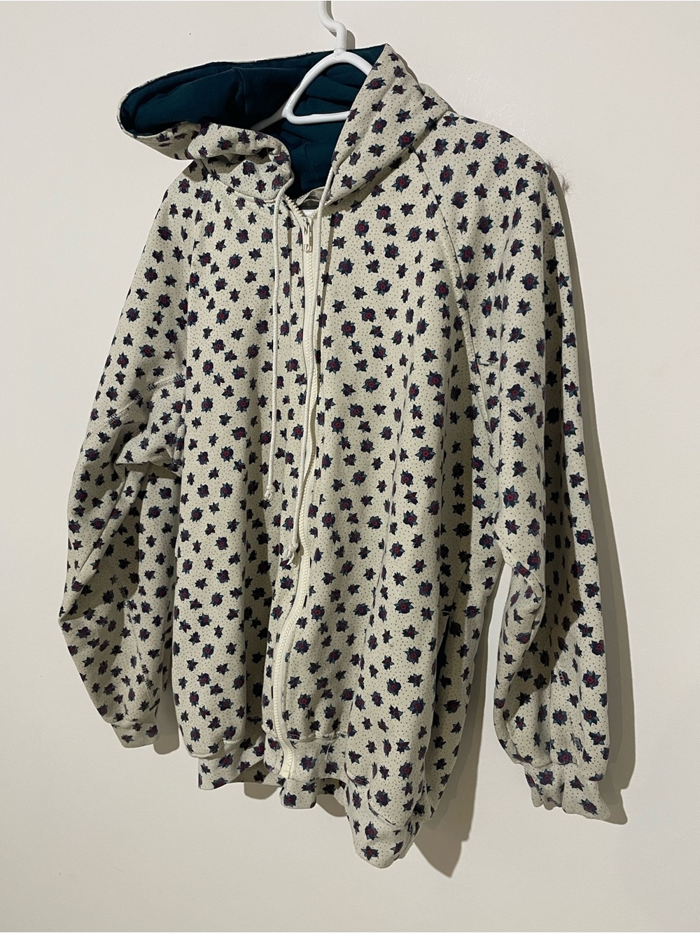 Vintage Northern Reflections Zip-Up Hoodie with Navy Floral Print